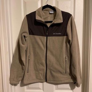 Men’s Columbia Jacket Size Small.